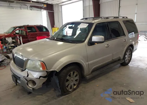 2004 Lincoln Navigator z USA, uszkodzony, nr VIN 5LMFU28RX4LJ41670